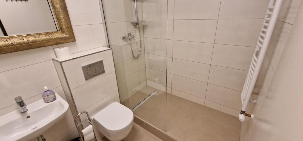 City Apartment Cologne-Weiden エクステリア 写真